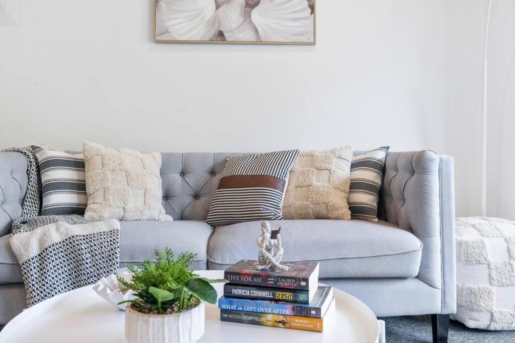Cozy 1 Bedder In St Kilda With Balcony Apartment เมลเบิร์น ภายนอก รูปภาพ
