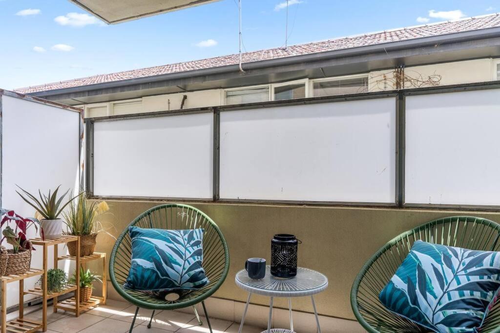 Cozy 1 Bedder In St Kilda With Balcony Apartment เมลเบิร์น ภายนอก รูปภาพ
